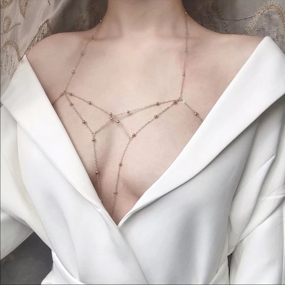 Gold Chain Layered Body Jewelry Necklace Accessory - Picture 2 of 6